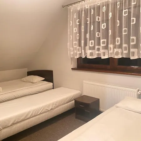 Lew Jaskiniowy Отель типа 