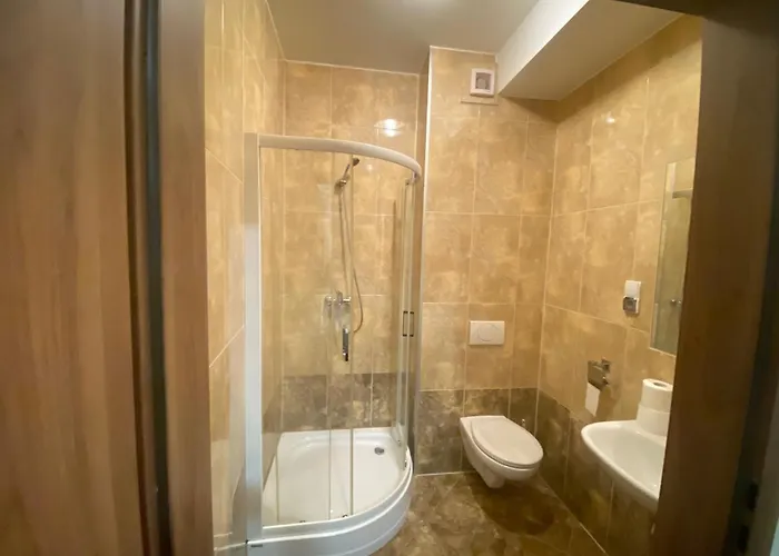 ベッド・アンド・ブレックファスト Lew Jaskiniowy 3*