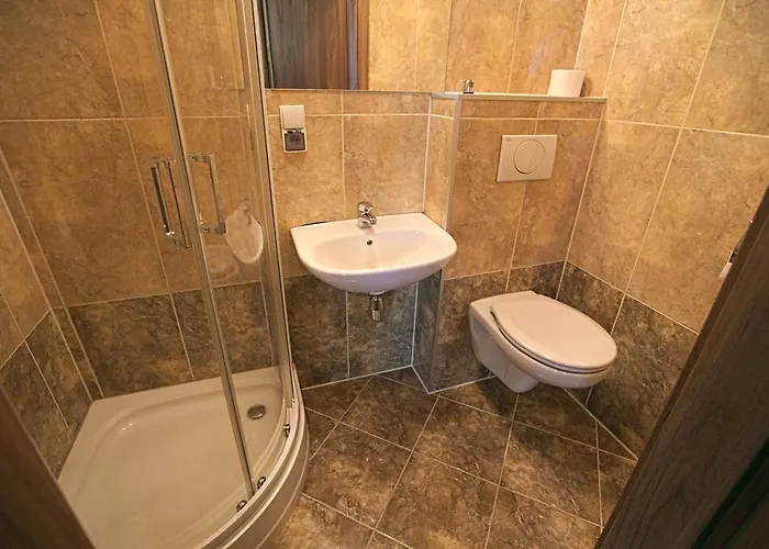 Nocleg ze śniadaniem Lew Jaskiniowy 3*